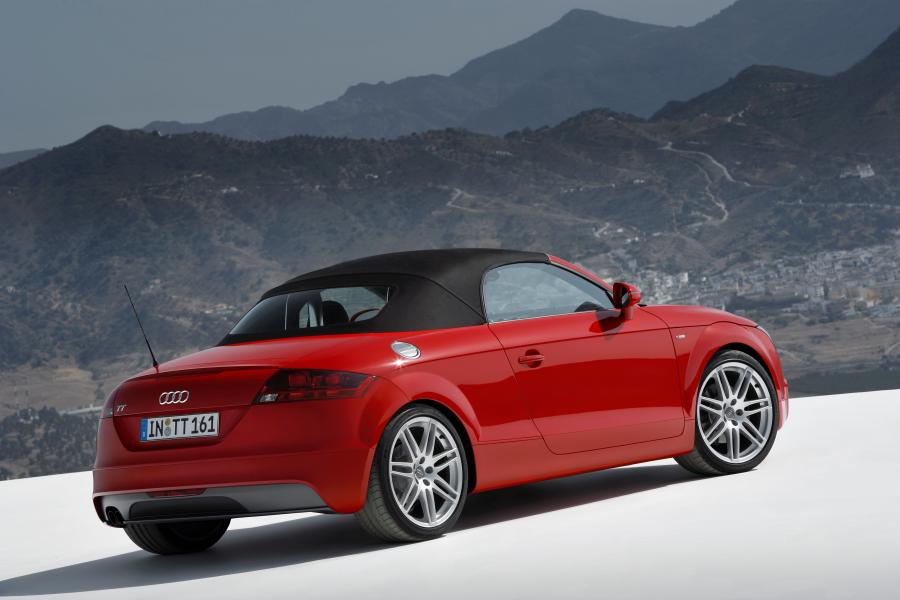  Audi TT S-Line Roadster (8J) 2007 года  (фото 11 из 23)